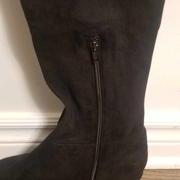Over the Knee black suede boots - Picture 4 of 5